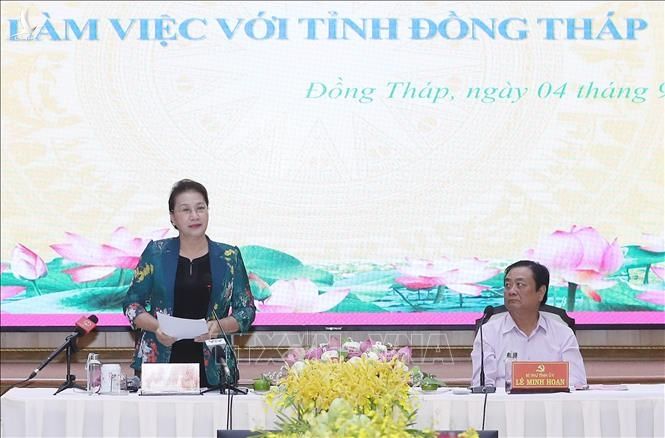 chu-tich-quoc-hoi-nguyen-thi-kim-ngan-lam-viec-tai-tinh-dong-thap_1