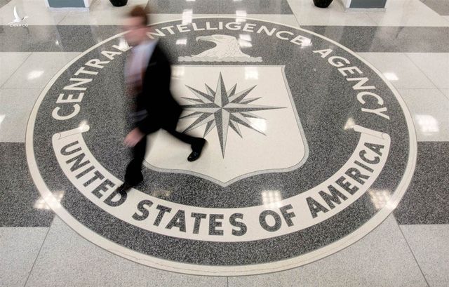 Những trò gián điệp kỳ quặc của CIA
