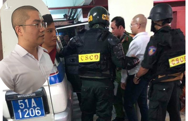 Chủ tịch HĐQT Nguyễn Thái Luyện bị đưa ra xe.