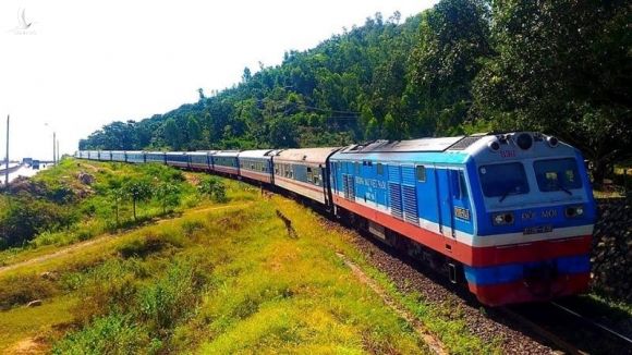 Báo cáo Bộ Chính trị dự án đường sắt tốc độ cao Bắc-Nam - ảnh 1