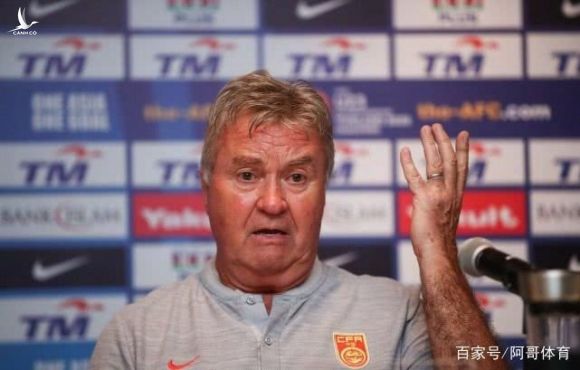 HLV Guus Hiddink thất vọng với trận thua của đội nhà