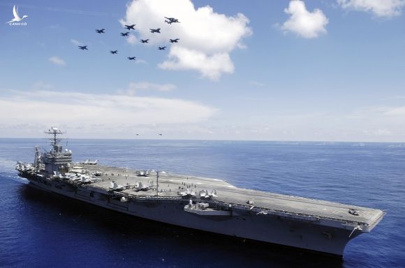 Tàu sân bay USS Abraham Lincoln - thứ vũ khí được ví là bá chủ đại dương