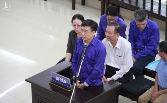 Cựu Thứ trưởng Lê Bạch Hồng bị đề nghị 8 - 9 năm tù để cải tạo trở thành công dân có ích