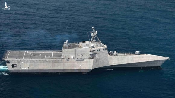 Tàu tác chiến cận bờ USS Gabrielle Giffords /// Hải quân Mỹ