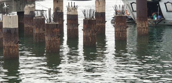 Cảng trăm tỉ Vinashin Hòn Gai nham nhở cột bê tông, thành nơi... câu cá - Ảnh 3.