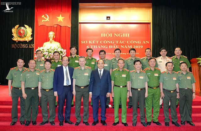 Thủ tướng Nguyễn Xuân Phúc tại hội nghị sơ kết công tác công an 6 tháng đầu năm 2019