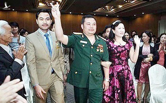 Hình ảnh Lê Xuân Giang xuất hiện tại các đại hội hoa hồng khiến nhiều người lầm tưởng đây là công ty của Bộ Quốc phòng