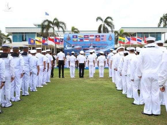 Việt Nam điều tàu hộ vệ săn ngầm tham gia tập trận chung ASEAN - Mỹ - 5