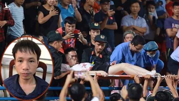 Nữ cổ động viên Hà Nội bị thương nặng vùng đùi trái sau khi trúng pháo /// Ảnh Minh Tú