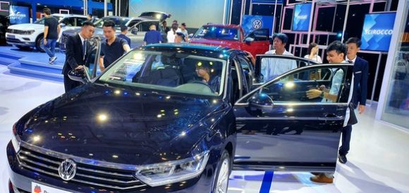 Volkswagen trưng bày xe có bản đồ đường lưỡi bò, trách nhiệm thuộc về ai? - Ảnh 1.