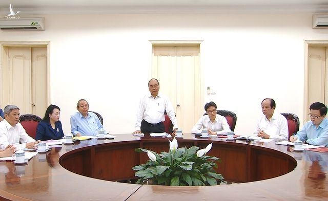 Thủ tướng Nguyễn Xuân Phúc chủ trì buổi làm việc với tập thể Ban Cán sự đảng Bộ Y tế 