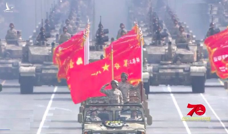 Hàng loạt khí tài hùng mạnh của quân đội Trung Quốc. 
