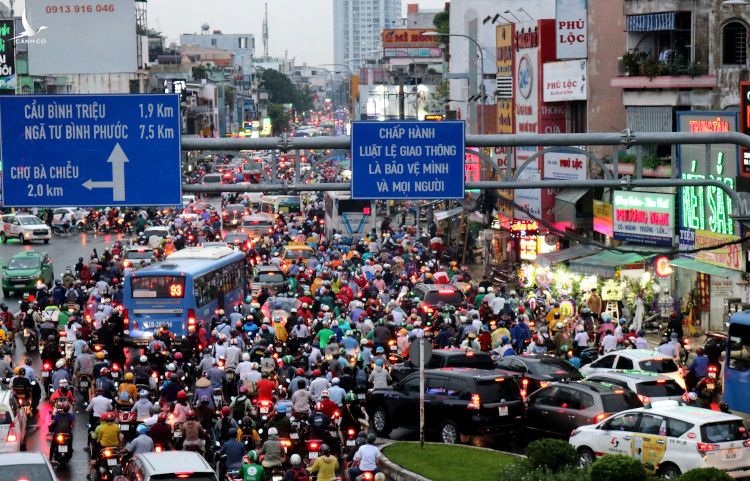 Việc đóng nút giao thông quan trọng trên đường Điện Biên Phủ - Nguyễn Văn Thương được dự báo sẽ khiến người dân đi lại khó khăn 