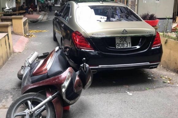 Tai xe Maybach S650 danh nguoi, tu xung la lai xe Bo truong Cong an hinh anh 1 