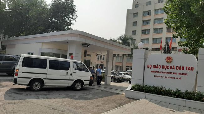 Trụ sở Bộ GDDT nơi ông Lê Hải An ngã từ tầng 8 xuống đất tử vong.