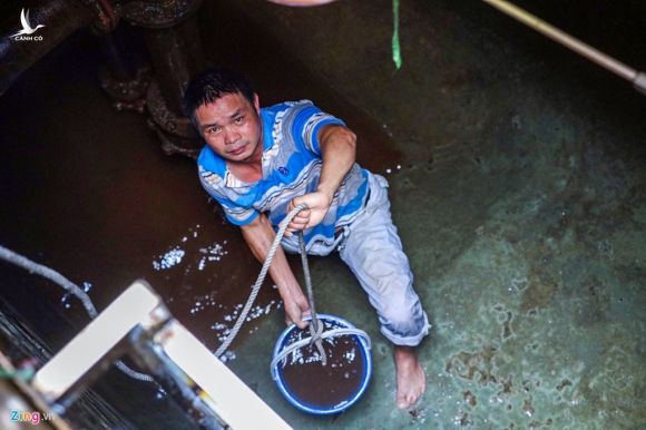 Nuoc den kit, mui dau nong nac khi thau rua be chung cu Ha Noi hinh anh 9 