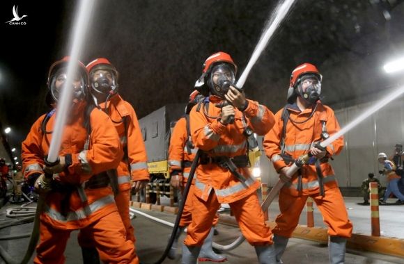 Chùm ảnh: Diễn tập cứu 40 người bị tai nạn ở hầm Thủ Thiêm - ảnh 8