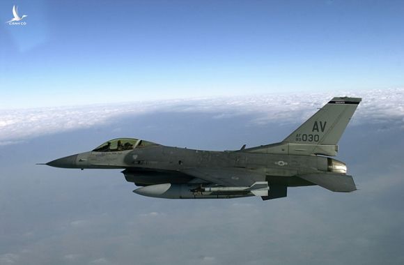Một chiến chiến đấu cơ F-16 của không quân Mỹ /// Không quân Mỹ