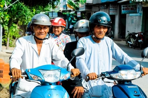 Nơi 'độc' nhất Việt Nam hơn 10 cụ sống 117 tuổi: 90 vẫn chạy xe, làm từ thiện - ảnh 13