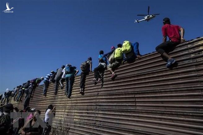 bức tường biên giới Mỹ - Mexico
