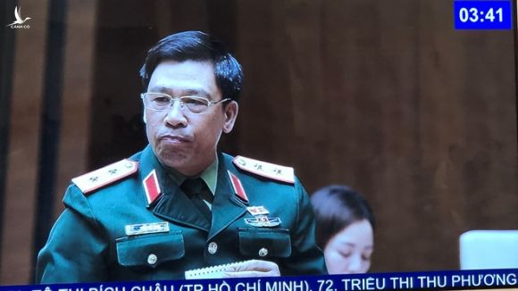 Trung tướng Trần Việt Khoa phát biểu trước Quốc hội về Biển Đông /// Ảnh chụp màn hình
