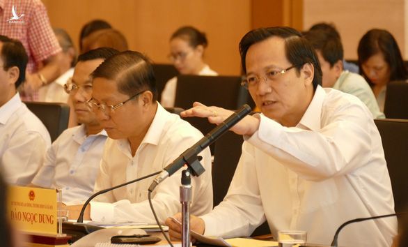 Trước tình trạng hàng trăm ngàn doanh nghiệp trốn đóng bảo hiểm xã hội, Bộ trưởng Đào Ngọc Dung đề nghị áp dụng giải pháp mạnh - Ảnh: LÊ KIÊN 