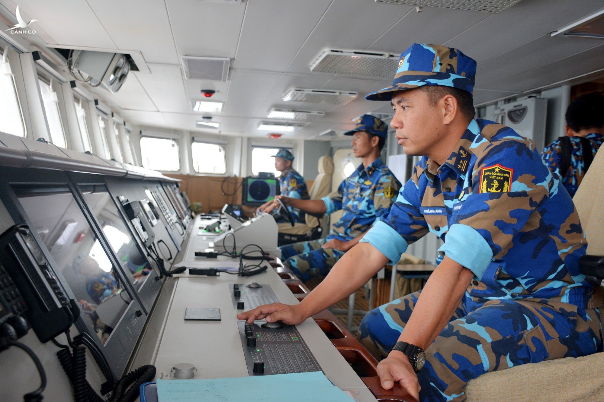 Cận cảnh khoang chỉ huy của Hộ vệ hạm Quang Trung. Nguồn ảnh: QĐND. 