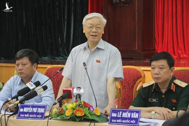 Tổng Bí thư, Chủ tịch nước tiếp xúc cử tri Hà Nội. 