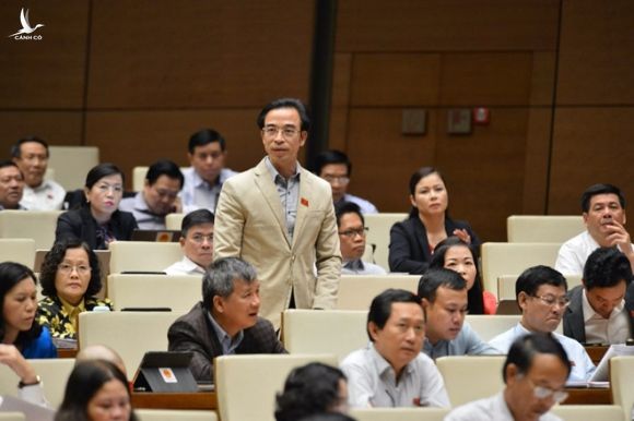 Ông Dương Trung Quốc: ‘Công chức tài năng là đánh máy giỏi để khỏi ảnh hưởng thủ trưởng thôi' - ảnh 1