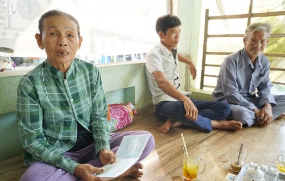 Đưa CMND cho nhà hảo tâm làm hồ sơ nhận tiền rồi bàng hoàng bị... đòi 80 triệu - Ảnh 1.