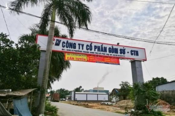 Dầu thải của công ty Gốm sứ từng đổ xuống ao, đốt cháy bùng bùng