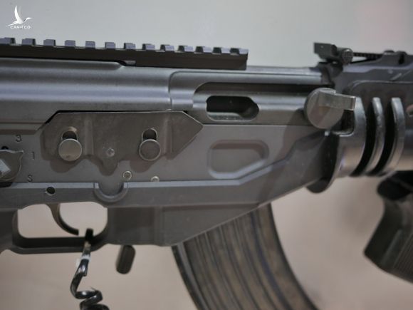 2 mẫu súng Made in Vietnam đẳng cấp TG: Đột phá táo bạo, hội tụ tinh hoa Nga-Israel - Ảnh 5.
