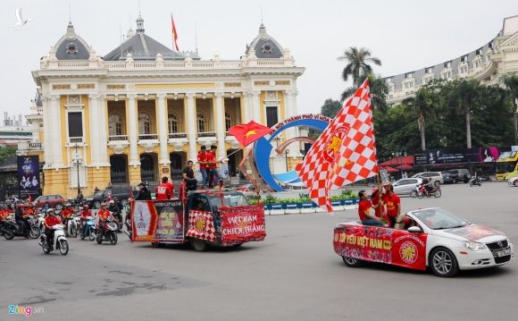 Co dong vien dot phao sang truoc tran gap UAE hinh anh 2 