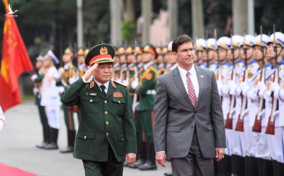 Bộ trưởng Quốc phòng Mỹ bắt đầu thăm Việt Nam, hội đàm cùng Bộ trưởng Quốc phòng Ngô Xuân Lịch