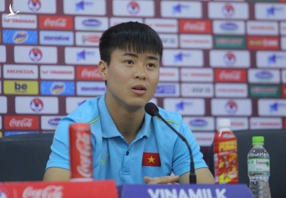 HỌP BÁO: HLV Park Hang-seo: Phóng viên Thái hỏi Quang Hải đủ sức sang Nhật không?, thầy Park khoe sang La Liga - Ảnh 3.