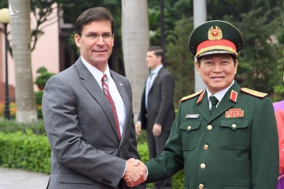 Bộ trưởng Quốc phòng Mỹ bắt đầu thăm Việt Nam, hội đàm cùng Bộ trưởng Quốc phòng Ngô Xuân Lịch - Ảnh 3.