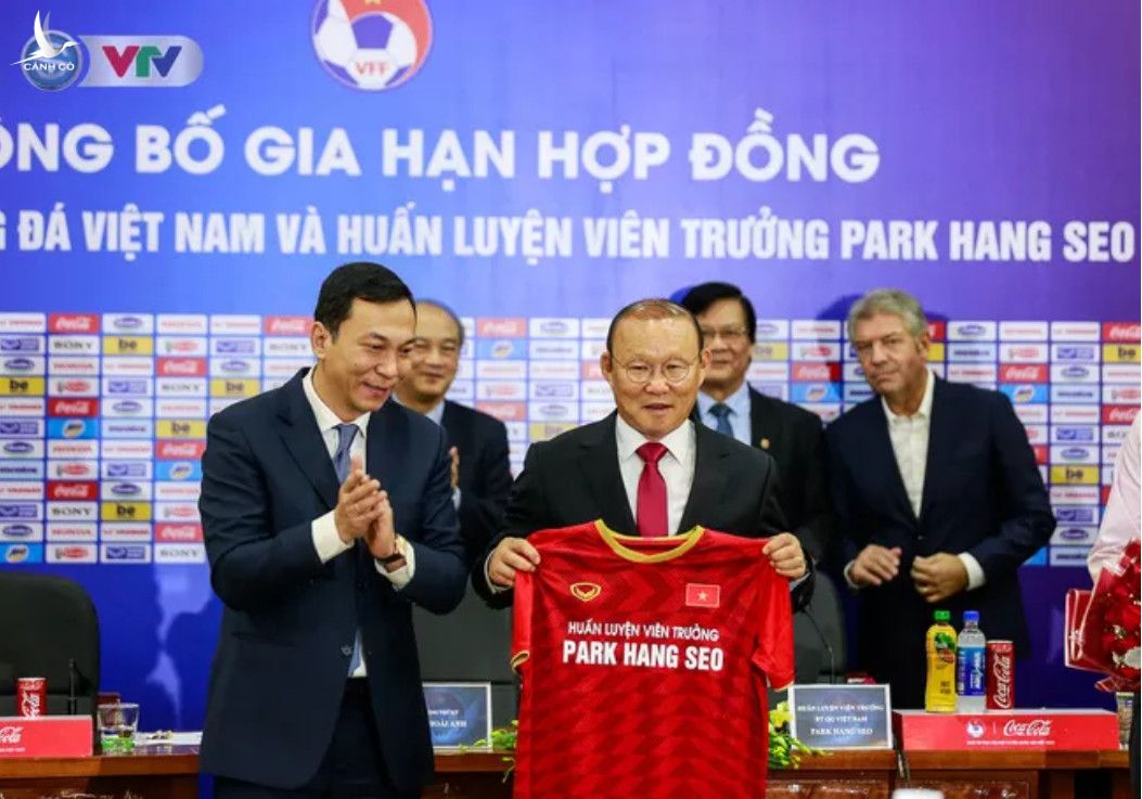 Gia hạn hợp đồng thành công với HLV Park Hang Seo