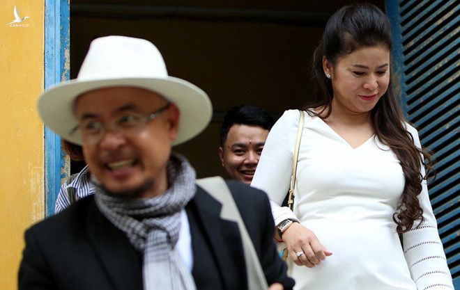 Ông Đặng Lê Nguyên Vũ và bà Lê Hoàng Diệp Thảo trong lần tòa xét xử phúc thẩm ngày 18.9 vừa qua 