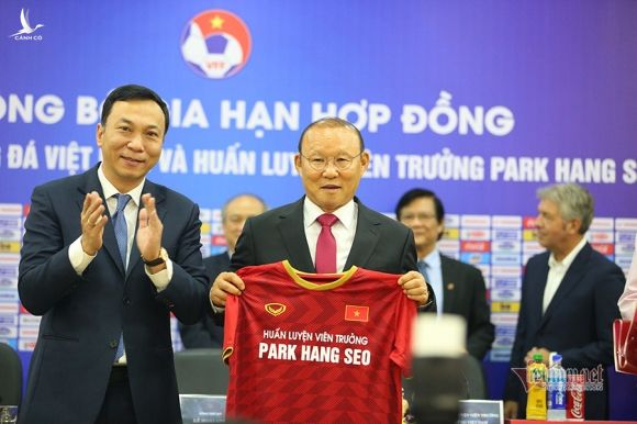HLV Park Hang Seo: 'Tôi rất tự hào vì tiếp tục công việc ở Việt Nam'