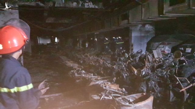 Vụ cháy ở Carina Plaza TP.HCM: "Choáng" với bãi giữ xe tầng hầm chung cư bị thiêu rụi