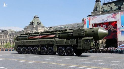 Trong các cuộc duyệt binh gần đây của Nga, chủ yếu là phô diễn sức mạnh lực lượng tên lửa hạt nhân chiến lược. Nguồn: Sina
