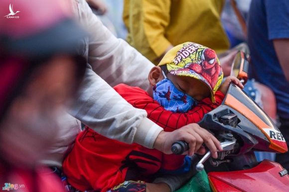 Doi gio lam co ket thuc ac mong dua con di hoc cua phu huynh? hinh anh 2 