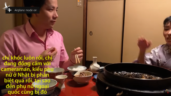 Vlog ‘Phụ nữ Nhật quỳ khóc...’ của  Khoa Pug: Trọc phú dốt nát - Ảnh 3.