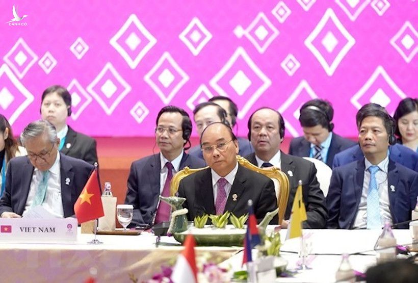 Thủ tướng Nguyễn Xuân Phúc, đã lên án việc làm của Bắc Kinh và  đã lưu ý các đối tác ASEAN rằng