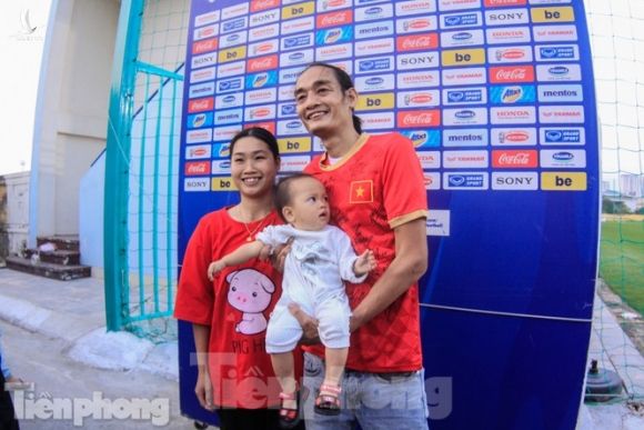 HLV Park Hang Seo nhận món quà bất ngờ trước trận Thái Lan - ảnh 10