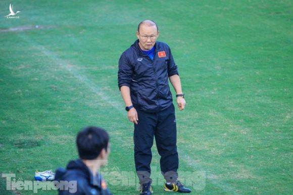 HLV Park Hang Seo nhận món quà bất ngờ trước trận Thái Lan - ảnh 5