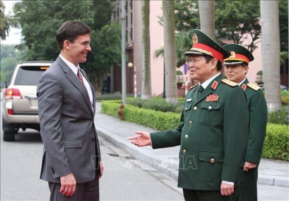 Bộ trưởng Bộ Quốc phòng Mỹ Mark Esper mang gì sang Việt Nam? - Ảnh 3.