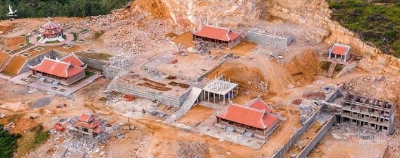 Xẻ núi xây chùa Lũng Cú, Hà Giang quả quyết 'đúng quy hoạch'