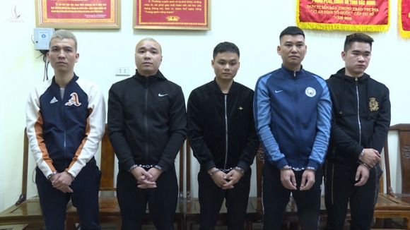 Tân Giám đốc Công an Bắc Ninh trực tiếp chỉ đạo phá ổ nhóm cá độ bóng đá gần 100 tỉ đồng - Ảnh 1.
