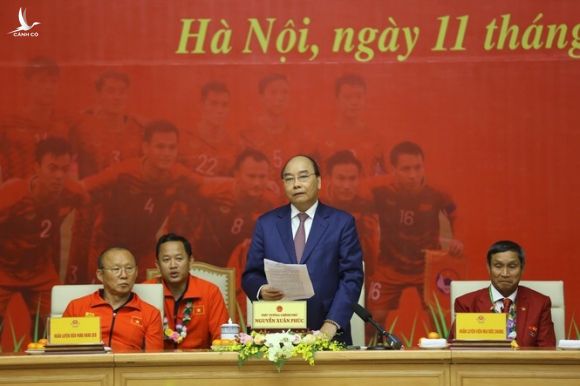 Hai đội tuyển bóng đá dự lễ mừng công của Thủ tướng - ảnh 5
